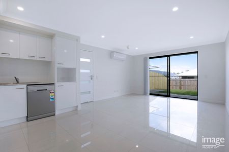 Quality Living, Superb Location - Photo 3