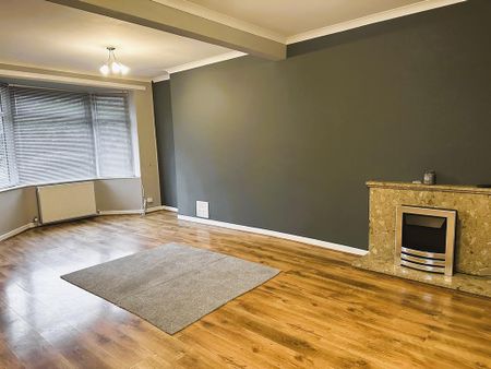 3 bedroom semi-detached house to rent - Photo 2