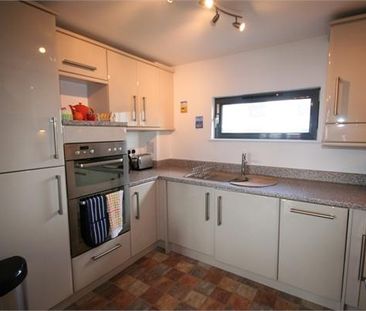 2 bedroom apartment to rent - Photo 6