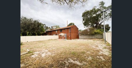 A Family Sized Terrace Home! - Photo 5