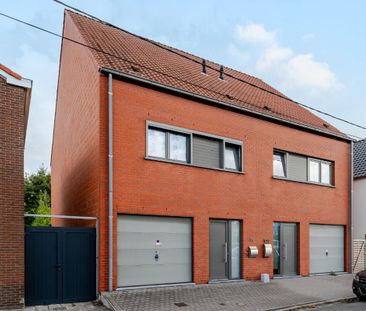 Ruime 3 slaapkamer woning met garage en tuin - Photo 2