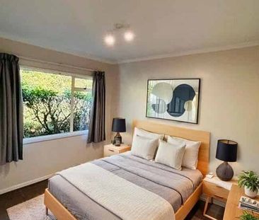 2-bedroom end unit in gated complex! - Photo 3
