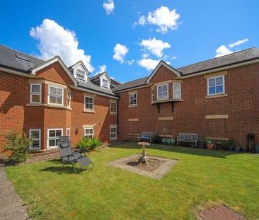 Langdon Street, Tring, HP23 - Photo 1