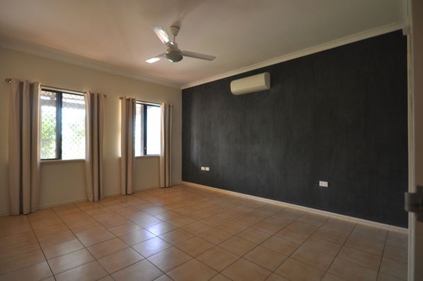 Relaxed Living with Pool & Outdoor Entertaining - Photo 1