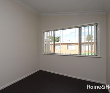 Older Home 3 bedroom - Available 26/2/26!!! - Photo 4