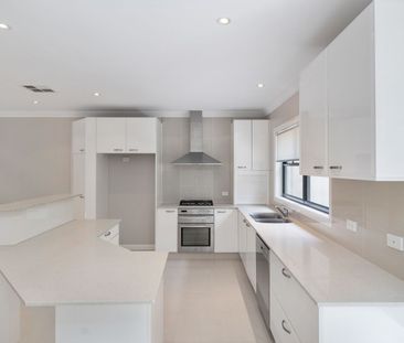 855 Henry Lawson Drive, 2213, Picnic Point Nsw - Photo 2