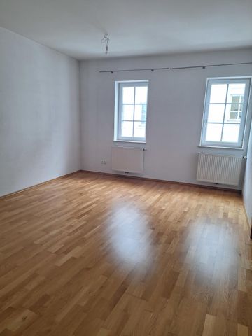 geräumige Familienwohnung im Dachgeschoß - Foto 2