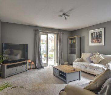 4 bedroom detached house to rent - Photo 2