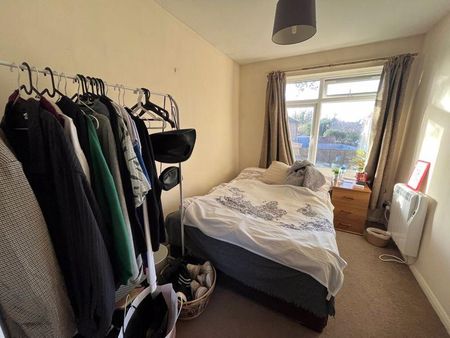 3 bedroom apartment to rent - Photo 5