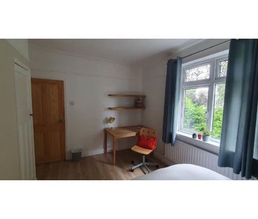 5 bedroom private hall to rent - Photo 2