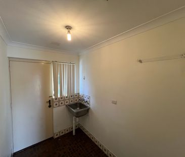 193 Kenwick Road, Kenwick WA 6107 - House For Rent - $650 | Domain - Photo 6