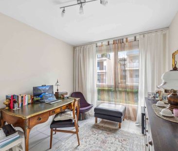 Bel appartement de 5 pièces dans un immeuble récent au coeur de Vés... - Foto 5