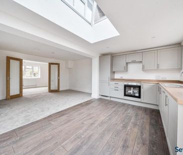 3 bedroom semi-detached house to rent - Photo 6