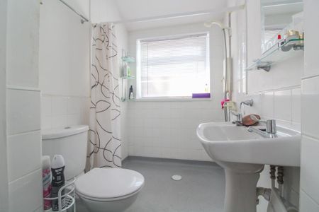 5 bedroom terraced house to rent - Photo 3