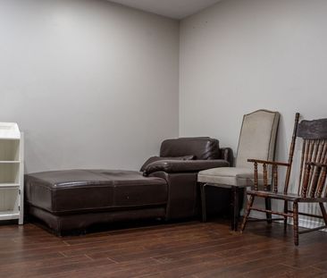 For Lease - 116 Flowertown Avenue, Brampton, Ontario - Photo 2