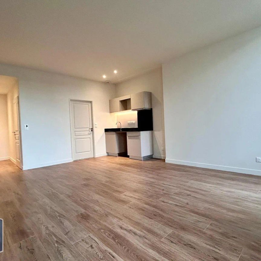 Appartement à louer 1 pièce 38m² - Photo 1