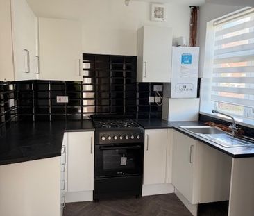 3 Bed Semi-Detached House, Ringwood Avenue, M12 - Photo 6