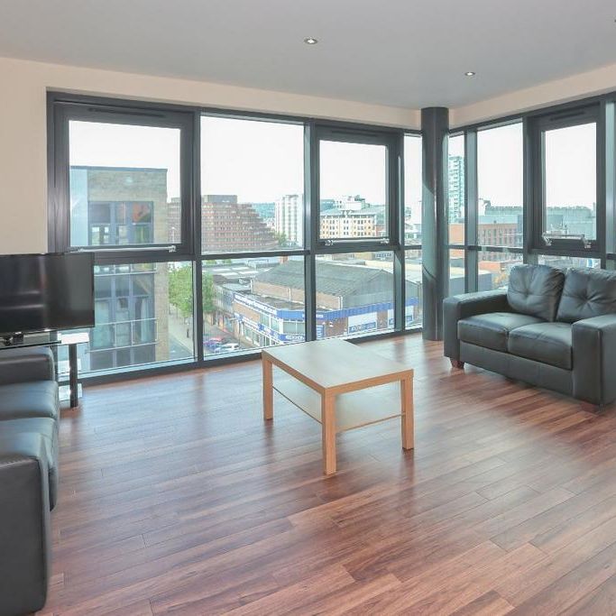 3 bedroom apartment to rent - Photo 1