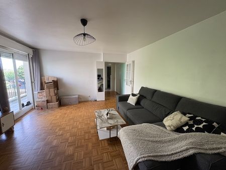 NEUILLY PLAISANCE - BORDS DE MARNE - RER A - Photo 3
