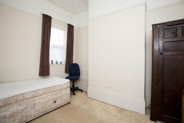 5 bedroom terraced house to rent - Photo 1