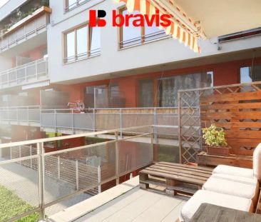 Pronájem bytu 2+kk, Brno - Ivanovice, ul. Jezerůvky, terasa - Photo 2
