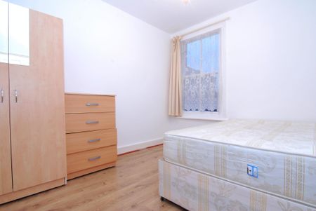 Rutland Gardens, N4, London - Photo 4