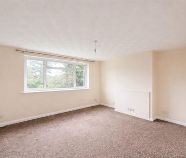 2 bedroom maisonette to rent - Photo 3