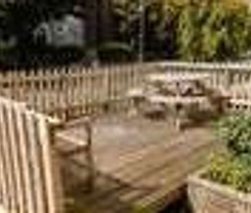 Woodlands Terrace Room 10 - Photo 4