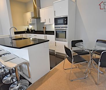 2 Bedroom Apartment - Photo 3