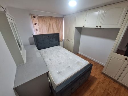 Stockport Road, Levenshulme, Manchester, M19 - Photo 3