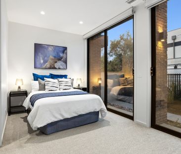 11 Sweetbox Walk, Malvern East - Photo 2