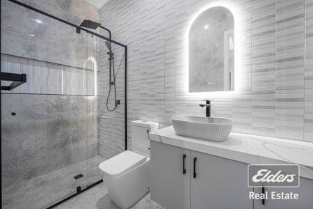 An elegant residence perfect for comfortable living! - Photo 3