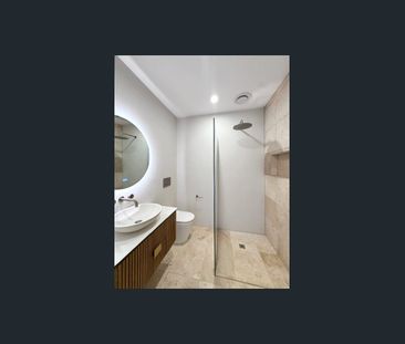 Low-Maintenance Living in Prime Newtown Location - Photo 6