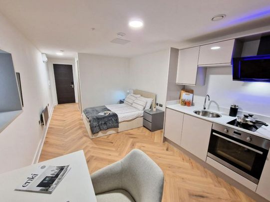 Studio to rent - Photo 1