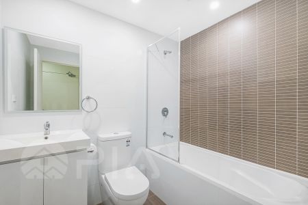 Luxury one bedroom Apartment in Parramatta - Photo 2