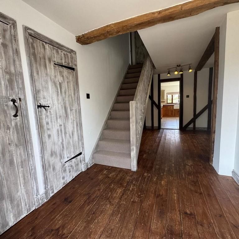 3 bedroom barn conversion to rent - Photo 1