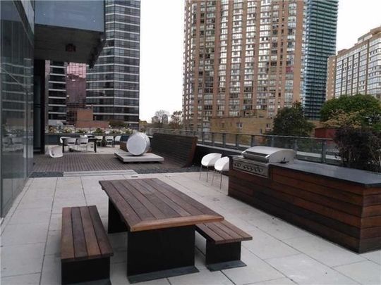 For Lease - 5 St Joseph Street Unit# 218, Toronto, Ontario - Photo 1