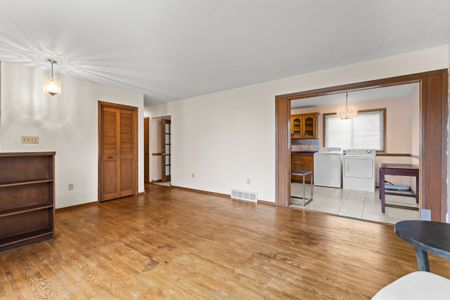 For Lease - 16 Vanier Drive Unit# Main Floor, Welland, Ontario - Photo 2