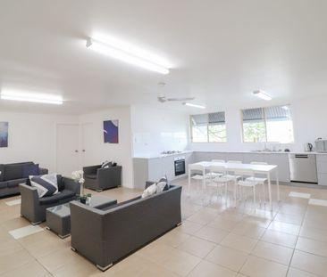 11B Cunningham Street, Taringa, Qld 4068 - Photo 4