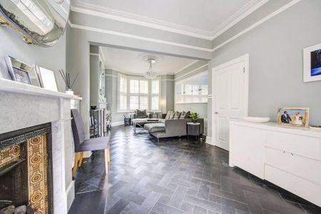 6 bedroom house to rent - Photo 2