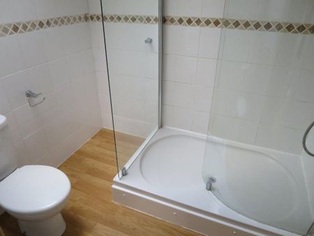 4 bedroom house to rent - Photo 3