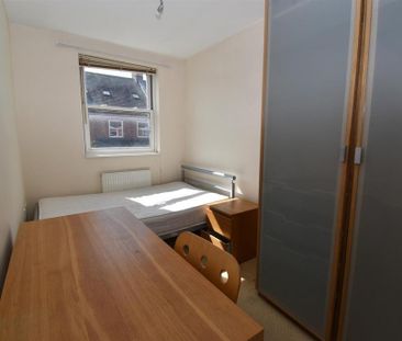 5 bedroom house to rent - Photo 3