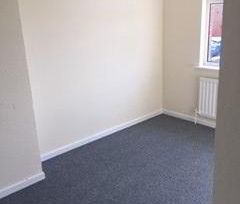 Kingsmere Gardens, Londonderry, BT47 5TR - Photo 2