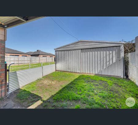 64 Yarrowee Street, Sebastopol, Vic 3356 - Photo 4