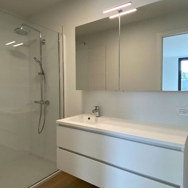 Appartement te huur in Olsene voor € 765 met 1 slaapkamer - Foto 1