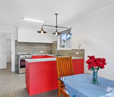 Comfortable Family Living in a Convenient Location - Photo 6