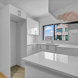 4.5 (7225-19-23) - 7085 Boulevard Viau, Saint-Leonard - Photo 2