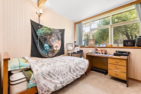 Comfortable Family Living - Photo 2