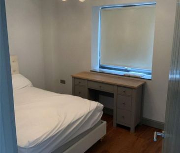 3 bedroom end of terrace house to rent - Photo 5