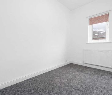 Aberdeen Grove, Edgeley, SK3 - Photo 4